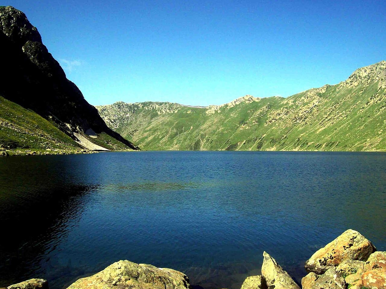 Tarsar lake Aru